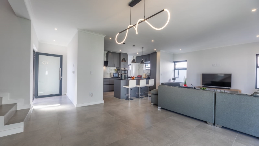 4 Bedroom Property for Sale in Sandown Western Cape